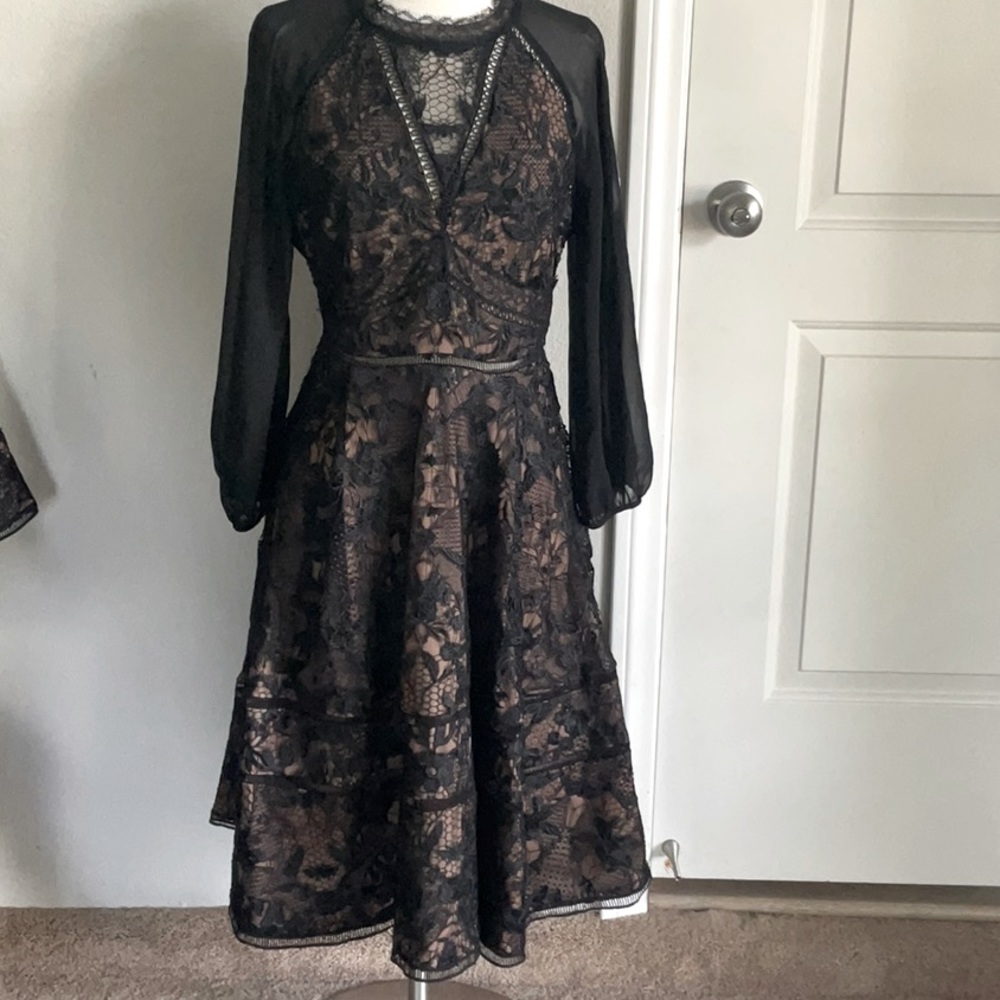 Marchesa notte Black Guipure A-line dress NWT.